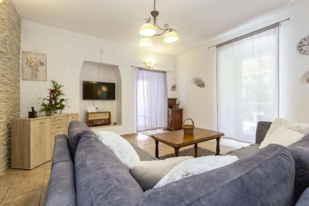 Villa Oliva Vilea In Sveta Marina - Haus Fuer 8 Personen Labin   Labin (Istria)