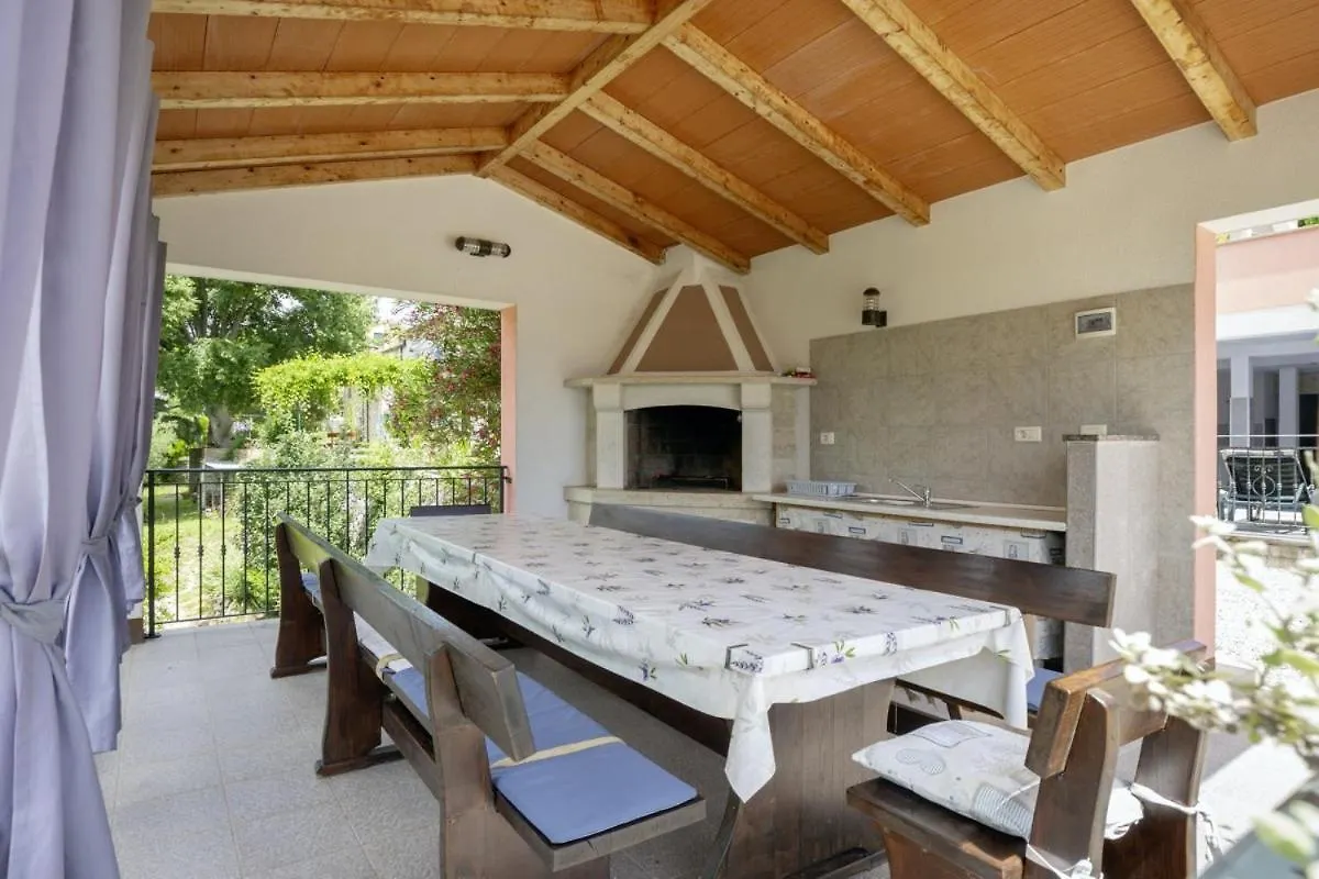 Villa Oliva Vilea In Sveta Marina - Haus Fuer 8 Personen Labin  Croatia